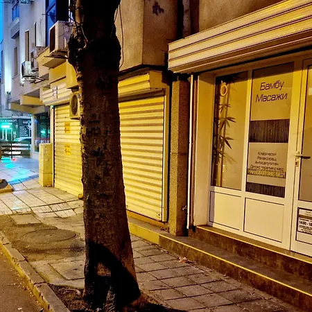 The Place! 아파트 바르나